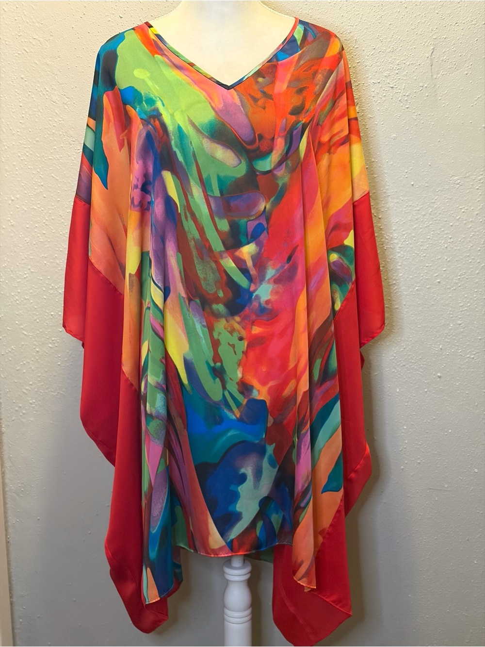 Natori Vibrant Multicolor V-Neck Swim Cover-Up with Red Borders